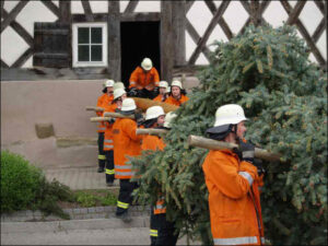 Bildergalerie Maibaumstellen 2009 (13)