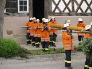 Bildergalerie Maibaumstellen 2009 (15)