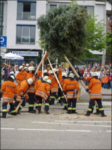 Bildergalerie Maibaumstellen 2009 (53)