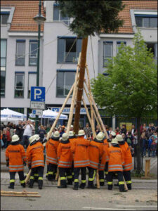 Bildergalerie Maibaumstellen 2009 (69)