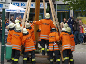 Bildergalerie Maibaumstellen 2009 (76)