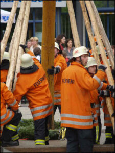 Bildergalerie Maibaumstellen 2009 (78)