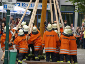 Bildergalerie Maibaumstellen 2009 (79)